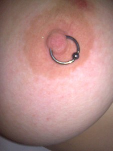 Brystpiercing Brystpiercing
