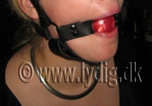 Tut med gag Tut med gag